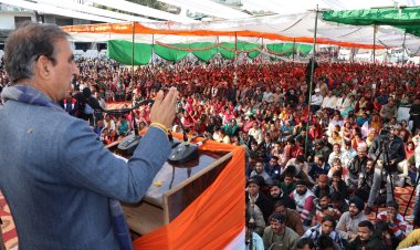 सरकारी क्षेत्र में की जा रहीं 20 हजार भर्तियां: मुख्यमंत्री