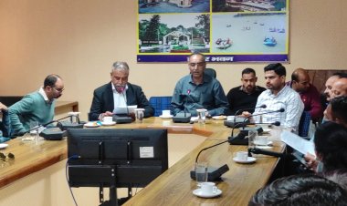 हमीरपुर संसदीय क्षेत्र में हैं 14,15,724 पंजीकृत मतदाता