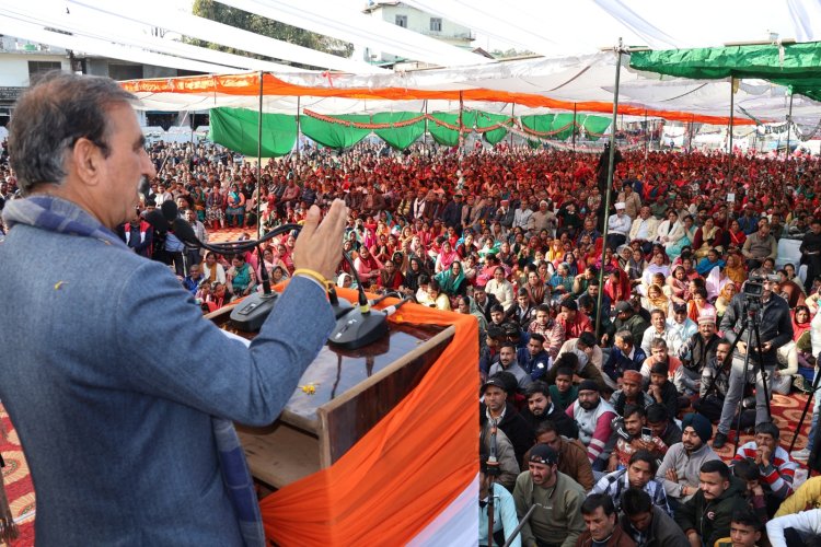 सरकारी क्षेत्र में की जा रहीं 20 हजार भर्तियां: मुख्यमंत्री