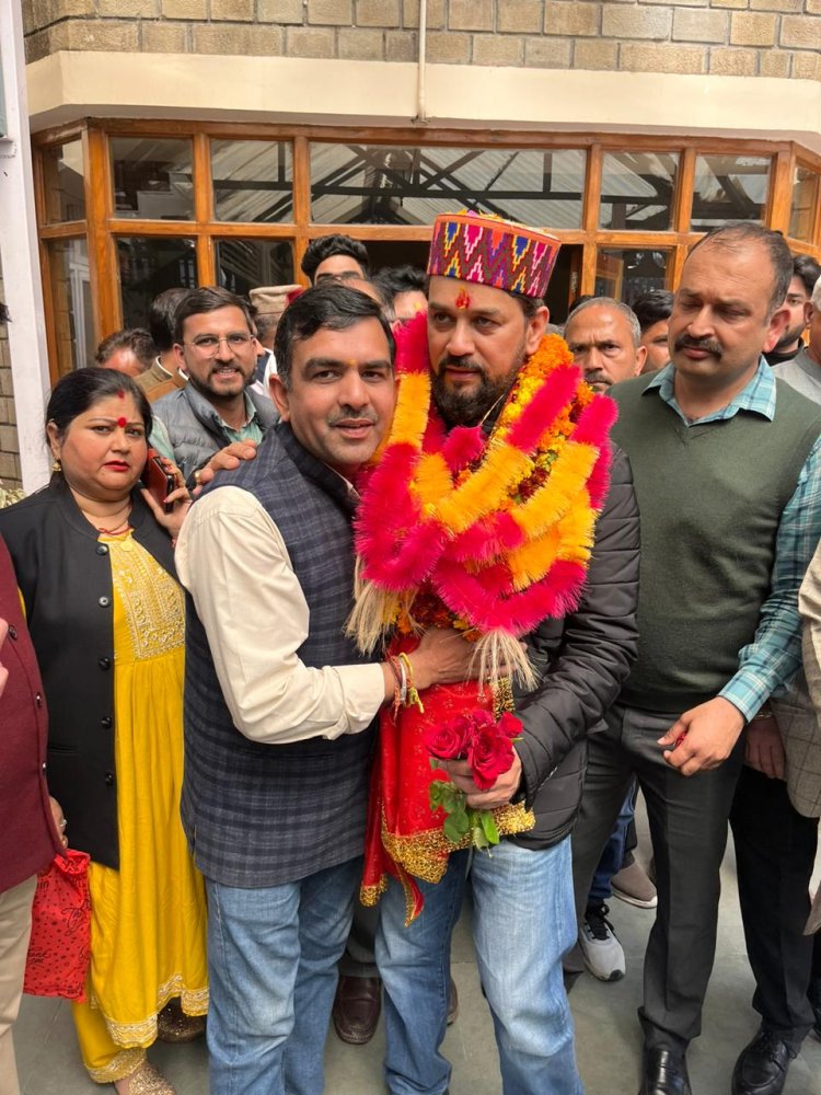 नरेंद्र मोदी तीसरी बार प्रधानमंत्री व अनुराग ठाकुर बनेंगे पांचवीं बार सांसद: नवीन शर्मा।