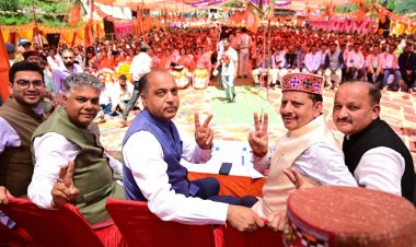 देश के नेतृत्व के लिए मोदी सबसे क्षमतावान नेता, देश ही नहीं दुनिया के लोग भी उन्हें चाहते हैं :जयराम ठाकुर