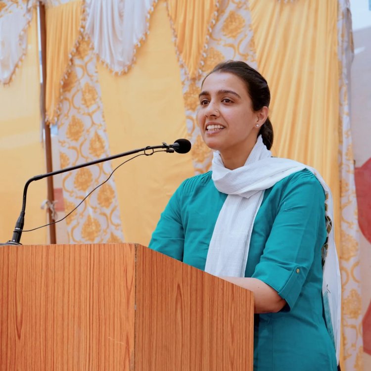 बैठकों व कार्यक्रमों में मैं कभी भी माँ के बिना नहीं आई: डॉ आस्था अग्निहोत्री