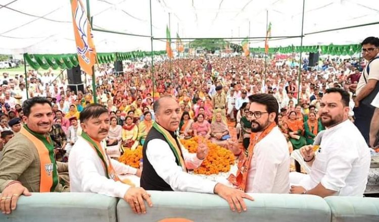 एक वोट मुझे और दूसरा राजेंद्र राणा को जाना चाहिए: अनुराग ने मंच से भरी हुंकार