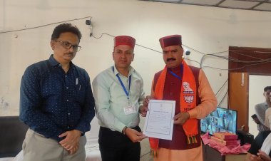 सुजानपुर से कैप्टन रणजीत सिंह और बड़सर से इंद्र दत्त लखनपाल की जीत