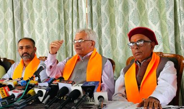 संविधान के भक्षक आज रक्षक बनने का ढोंग कर रहे है : भारद्वाज