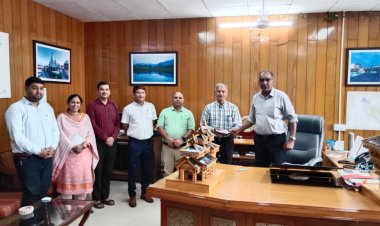 सेर-स्वाहल के रोशन लाल ने रैडक्रॉस के लिए दिए 10 हजार