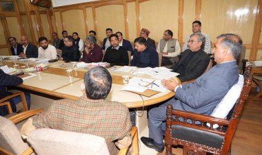 सौर ऊर्जा परियोजनाओं के प्रोत्साहन के लिए ‘कम एण्ड इंसटाल सोलर पावर प्रोजेक्ट्स’ पहल:  मुख्यमंत्री