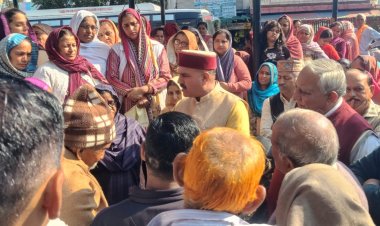 राधास्वामी सत्संग ब्यास चैरिटेबल अस्पताल को बचाने के लिए आम जनता का धरना प्रदर्शन, विधायक इंद्रदत्त लखनपाल ने दिया समर्थन