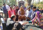 जनसमस्याओं के निवारण के लिए बकारटी पहुंचे एसडीएम और अन्य अधिकारी