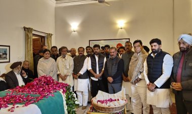 मुख्यमंत्री ने किया पूर्व प्रधानमंत्री डॉ. मनमोहन सिंह के निधन पर शोक व्यक्त