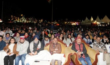 मुख्यमंत्री ने विंटर कार्निवाल में भाग लिया