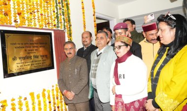 मुख्यमंत्री ने धर्मशाला शहर की पहली सौर ऊर्जा परियोजना का उद्घाटन किया