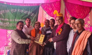 सामाजिक समरसता और समानता के प्रतीक  संत शिरोमणि गुरु रविदास::: डॉ पुष्पेंद्र वर्मा