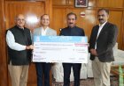 एसजेवीएनएल ने मुख्यमंत्री को अंतरिम लाभांश का चैक भेंट किया