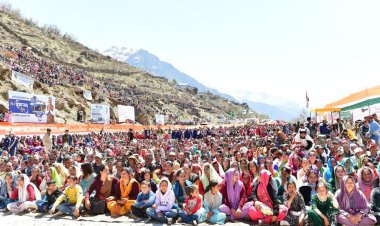 मुख्यमंत्री ने पांगी घाटी की 1926 महिलाओं को ‘प्यारी बहना सुख सम्मान निधि योजना’ के अंतर्गत किश्त जारी की