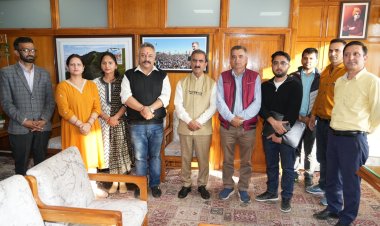 एसएमसी अध्यापक संघ के प्रतिनिधिमंडल ने मुख्यमंत्री से भेंट की