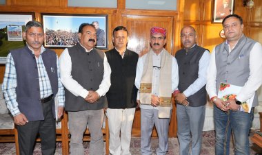 मुख्यमंत्री से मिले विभिन्न जिलों के एपीएमसी अध्यक्ष