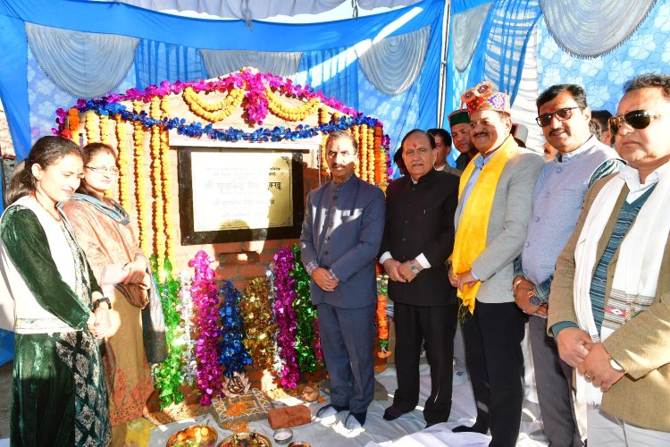 पांगी क्षेत्र में शरद ऋतु के दौरान विद्युत समस्या का होगा स्थाई समाधान मुख्यमंत्री ने धनवास में एक मेगावाट सौर ऊर्जा परियोजना की आधारशिला रखी