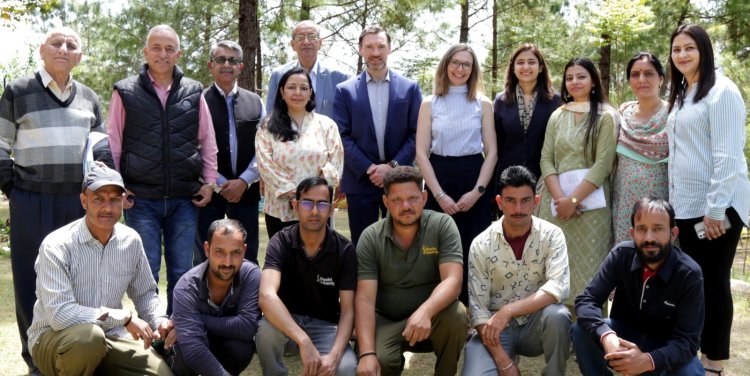 एडिनबर्ग विश्वविद्यालय के प्रतिनिधियों ने शैक्षणिक सहयोग के लिए शूलिनी विवि का दौरा किया