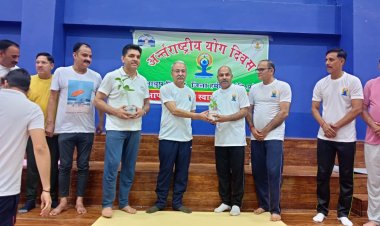 अपनी दिनचर्या में योग के लिए अवश्य निकालें समय : सुनील शर्मा बिट्टू