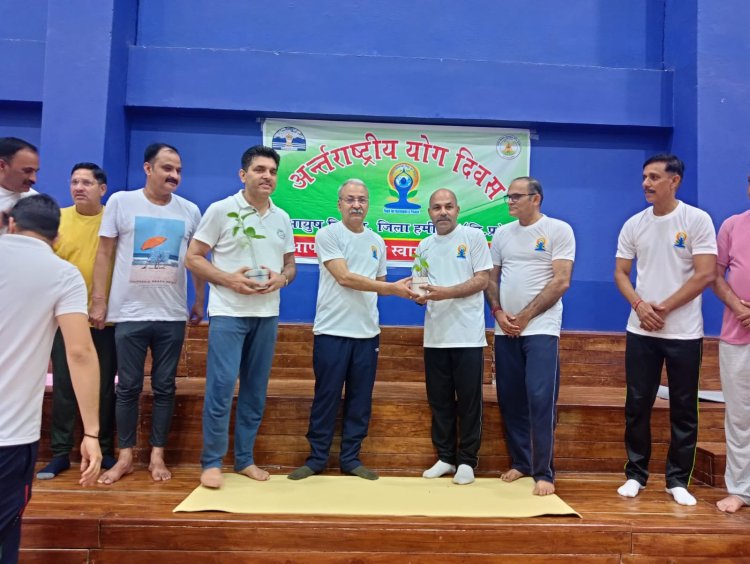 अपनी दिनचर्या में योग के लिए अवश्य निकालें समय : सुनील शर्मा बिट्टू