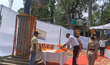 कारगिल विजय दिवस पर शहीदों को किया नमन