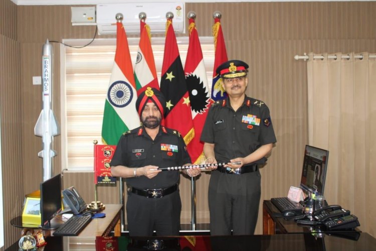 मुख्यमंत्री ने आदर्श वर्मा को भारतीय सेना में मेजर जनरल बनने पर दीं शुभकामनाएं