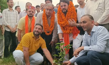 अनुराग ठाकुर ने हमीरपुर और ऊना में स्वतंत्रता दिवस कार्यक्रमों में भाग लिया