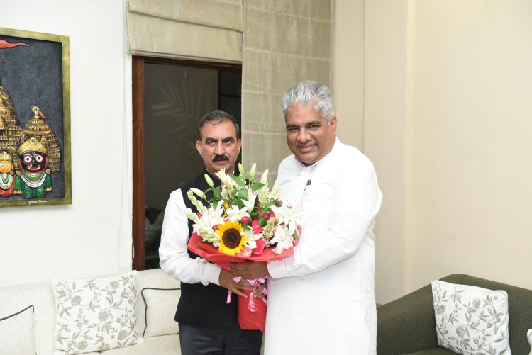 मुख्यमंत्री ने केंद्रीय पर्यावरण, वन एवं जलवायु परिवर्तन मंत्री से भेंट की