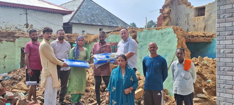 बड़सर विधानसभा क्षेत्र के ढटवाल-बिझड़ी मंडल में राहत सामग्री वितरण