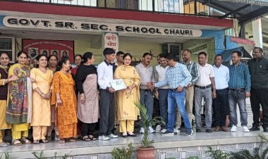 चौरी स्कूल की दो  छात्राओं का चयन राष्ट्र स्तरीय योग प्रतियोगिता के लिए हुआ