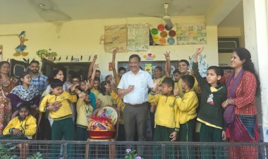 नरदेव सिंह कंवर ने विशेष रूप से सक्षम बच्चों को दिए दिवाली के उपहार