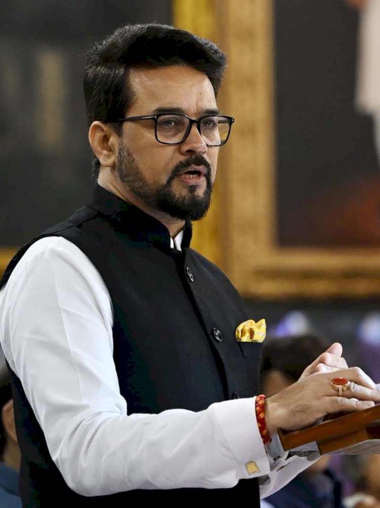 त्यौहारों पर स्वदेशी अपनायें, आत्मनिर्भर भारत मिशन को आगे बढ़ाएँ: अनुराग सिंह ठाकुर