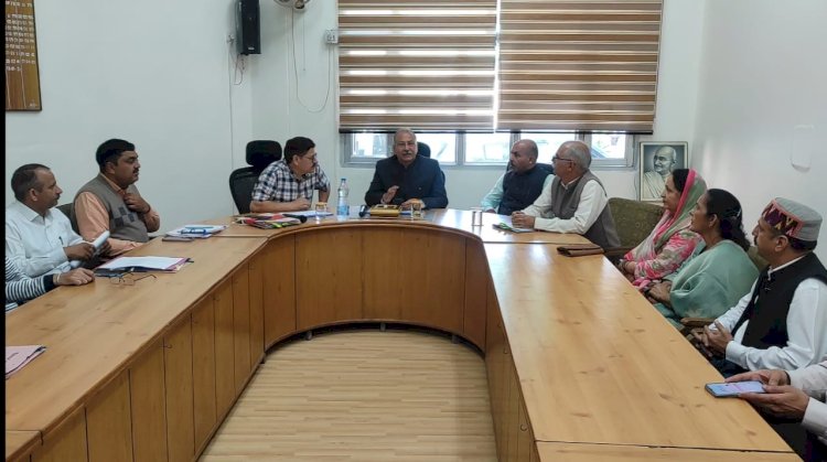 नगर निगम के हर वार्ड में पार्किंग की संभावनाएं तलाशें: सुनील शर्मा बिट्टू