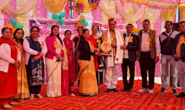 प्रत्येक छात्र भारत के भविष्य का चमकता सितारा है: डॉक्टर पुष्पेंद्र वर्मा