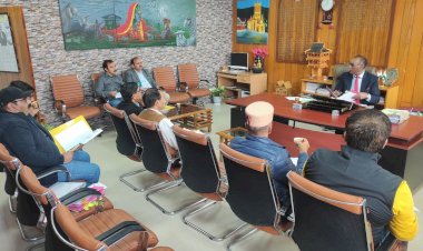 जिला सड़क सुरक्षा समिति की बैठक में उपायुक्त अमरजीत सिंह ने दिए निर्देश