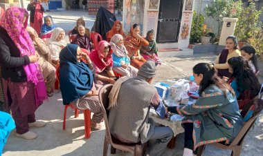 सांसद मोबाइल स्वास्थ्य सेवा टीम ने तरोपका मे जाँचा 52 लोगों का स्वास्थ्य