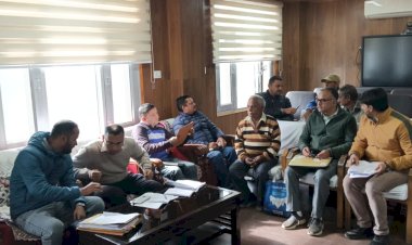 भूमि अधिग्रहण से प्रभावित डोली घराना गांव के लोगों की जनसुनवाई