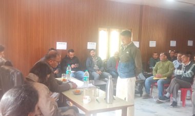 उटपुर में किया जनसमस्याओं का निपटारा