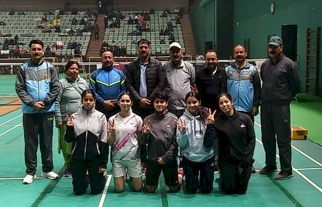 अंडर-19 बैडमिंटन के क्वार्टर फाइनल में पहुंची हिमाचली बालाएं दिल्ली में जारी राष्ट्रीय स्कूली खेलों में सराहनीय प्रदर्शन