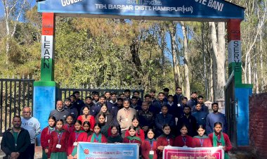 आईटीआई बणी में दी बैंकों की योजनाओं की जानकारी