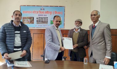 रैडक्रॉस से जुड़ें अधिक से अधिक लोग, एसडीएम ने की अपील भोरंज में रैडक्रॉस के नए सदस्यों को प्रदान किए सदस्यता प्रमाण पत्र