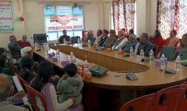 बच्चों को दें बुजुर्गों के सम्मान एवं सेवा के संस्कार : एसडीएम