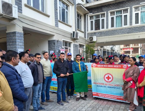 नादौन में चिट्टा विरोधी रैली निकाली, सफाई अभियान भी चलाया