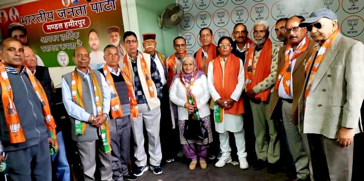 वरिष्ठ नागरिक प्रकोष्ठ की परिचायक बैठक भाजपा कार्यालय में संपन्न