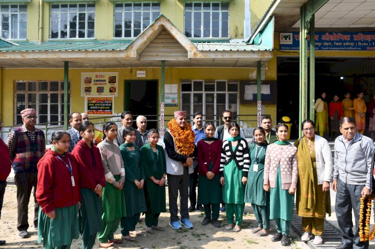 बुजुर्गों के अनुभव और युवाओं की ऊर्जा ही समाज की वास्तविक शक्ति : कैप्टन रणजीत सिंह