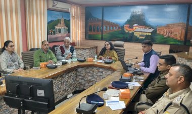 एचआईवी-एड्स से ग्रस्त लोगों और उनके आश्रितों तक पहुंचाएं योजनाएं