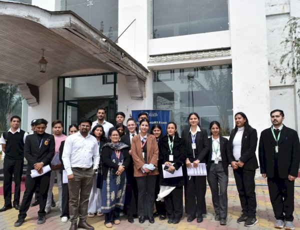 एपीजी यूनिवर्सिटी लॉ विभाग ने लीगल ओलंपियाड परीक्षा सफलतापूर्वक संपन्न की; 32 छात्रों ने भाग लिया