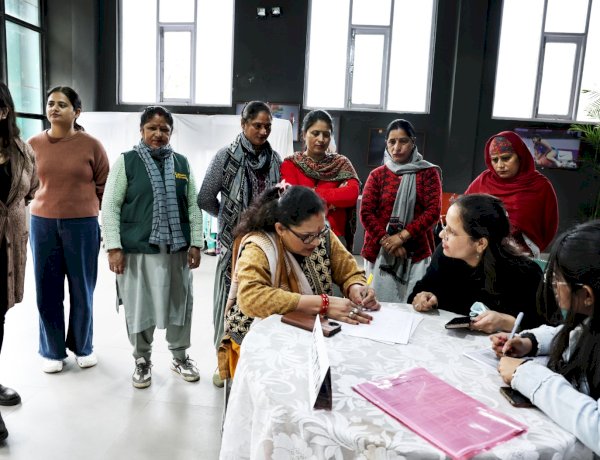 शूलिनी विश्वविद्यालय में विश्व स्वास्थ्य दिवस के अवसर पर स्वास्थ्य शिविर का आयोजन