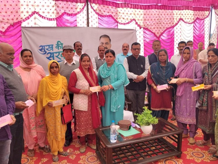 नादौन की जनता का विशेष ध्यान रखते हैं सीएम : कमलेश ठाकुर